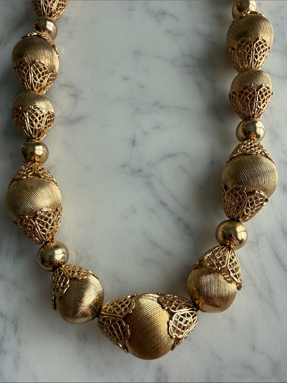Stunning vintage Monet gold filigree bead necklace MCM atomic era old money - Picture 2 of 6
